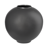vase, basalt (Ø17.5 × H16.5 cm)