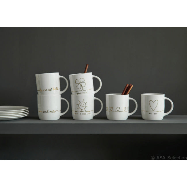 Linia Mug 350ml Santa Is Coming