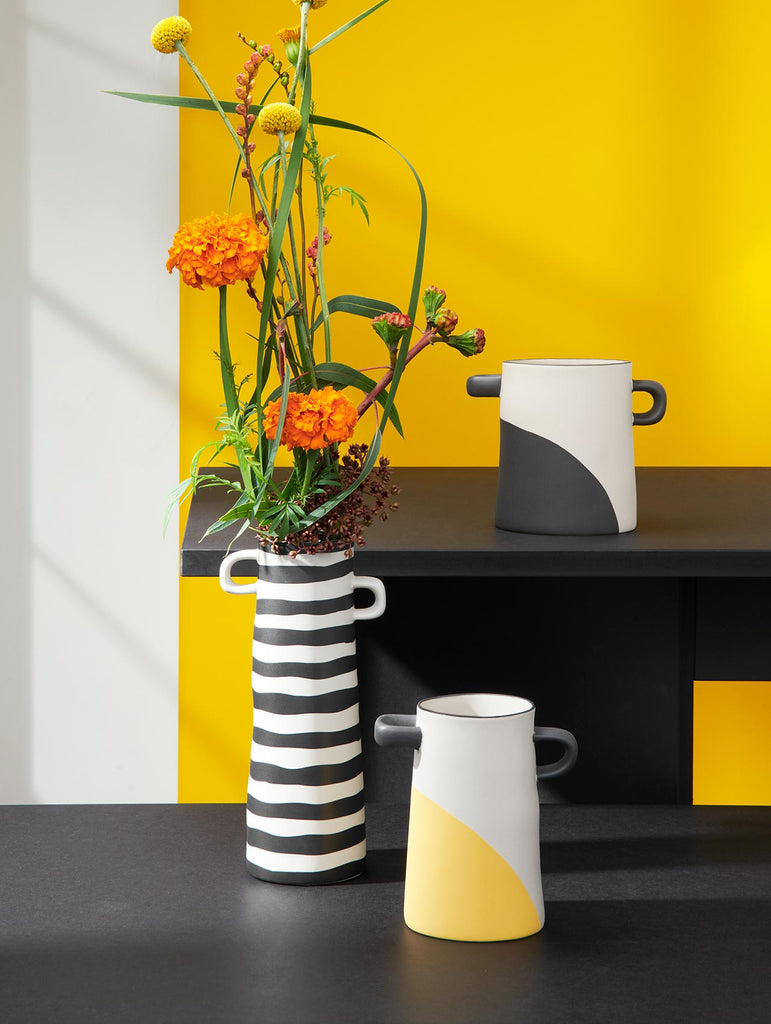 vase, gelb getunkt