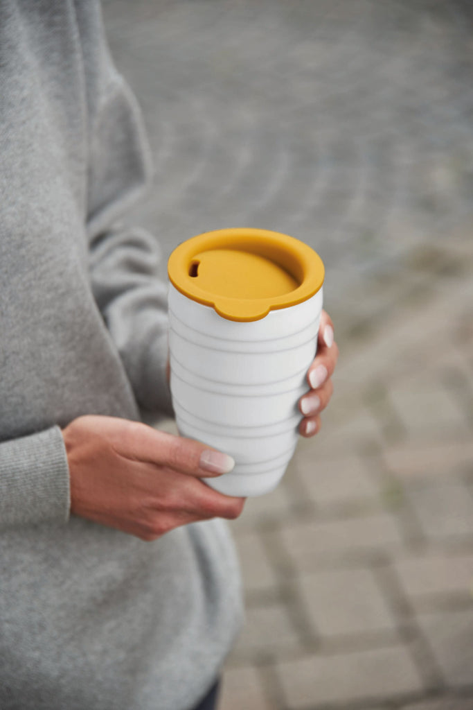 thermobecher twisted, grau