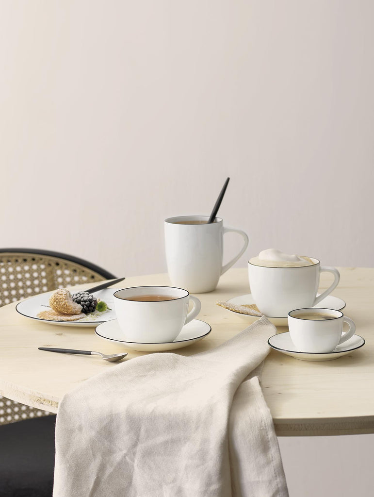 kaffeetasse mit unterteller, ligne noire