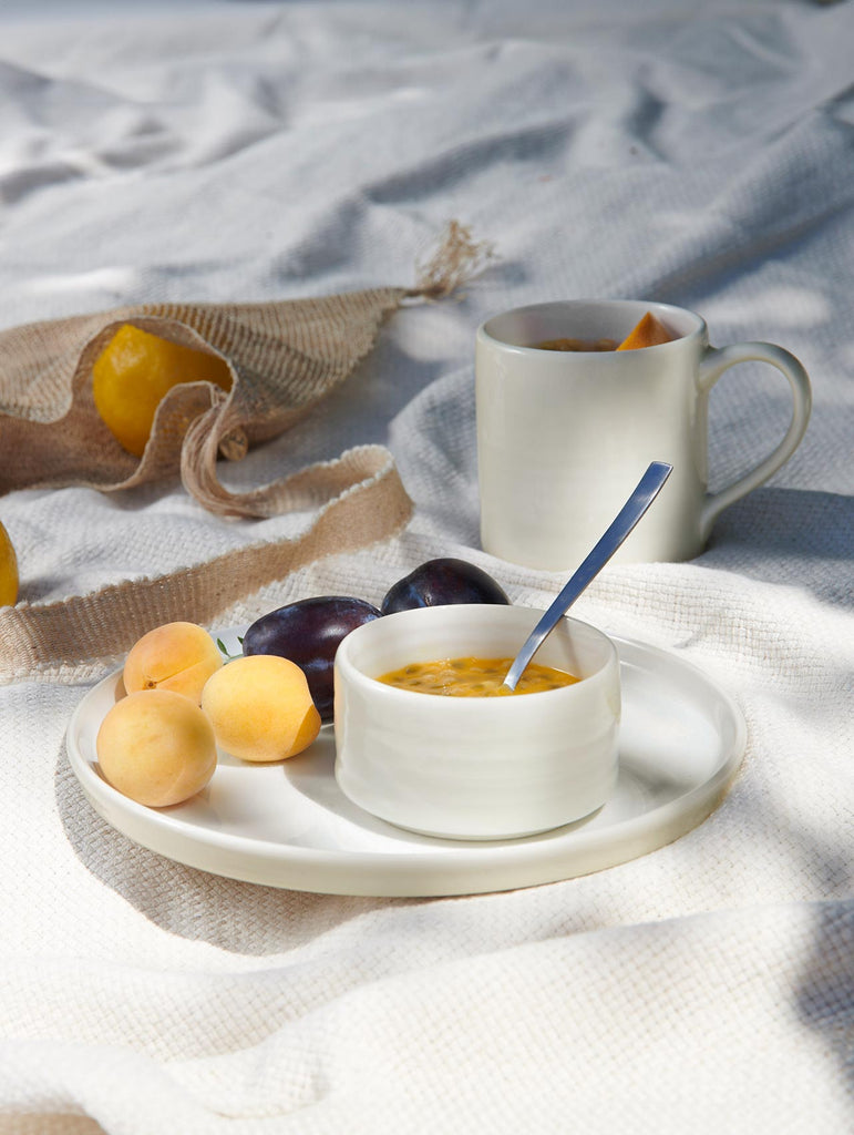 schale, sparkling white